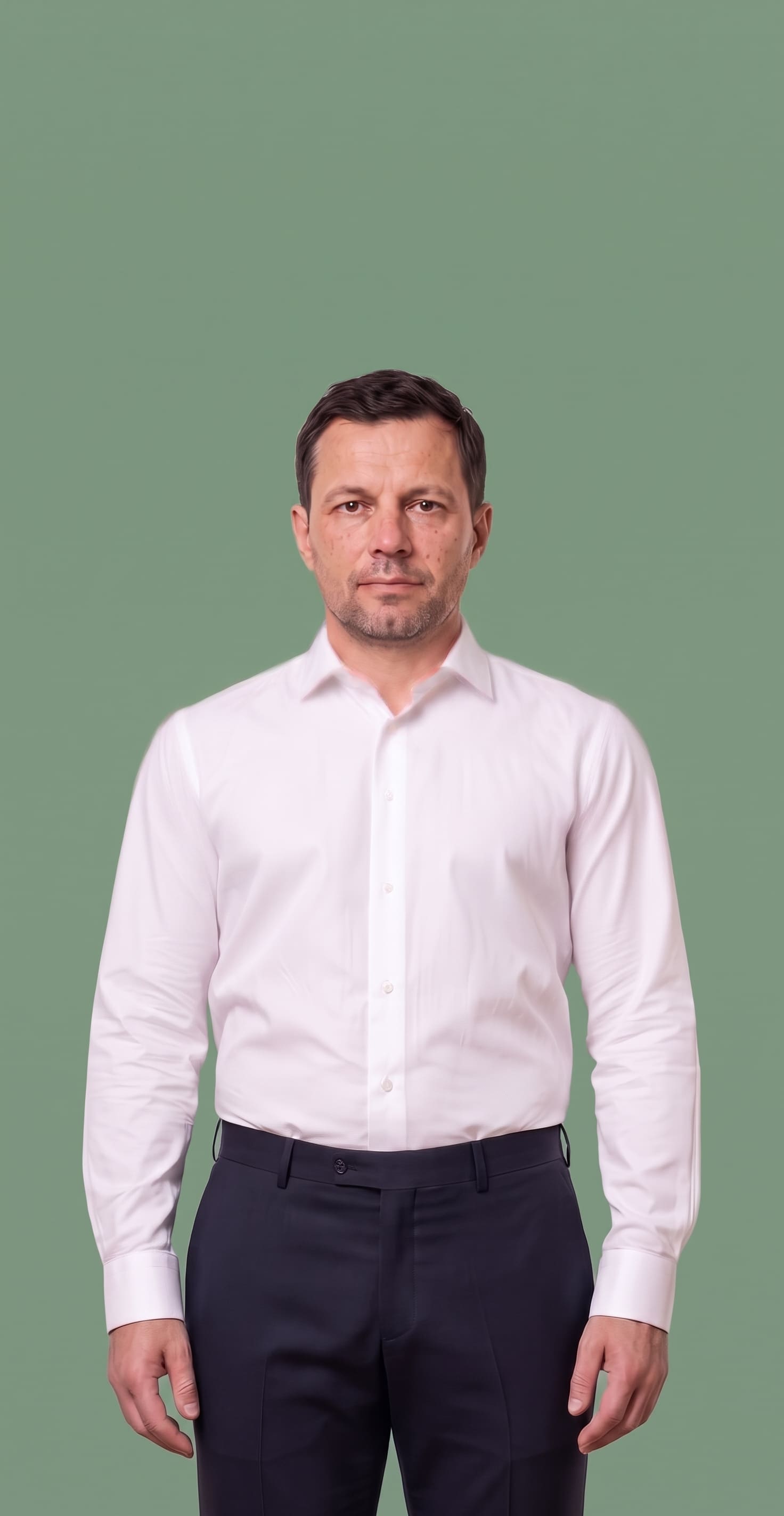 Bügelleichtes, schlichtes weißes Popeline-Hemd